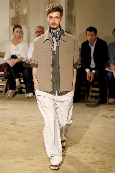 Look 20
